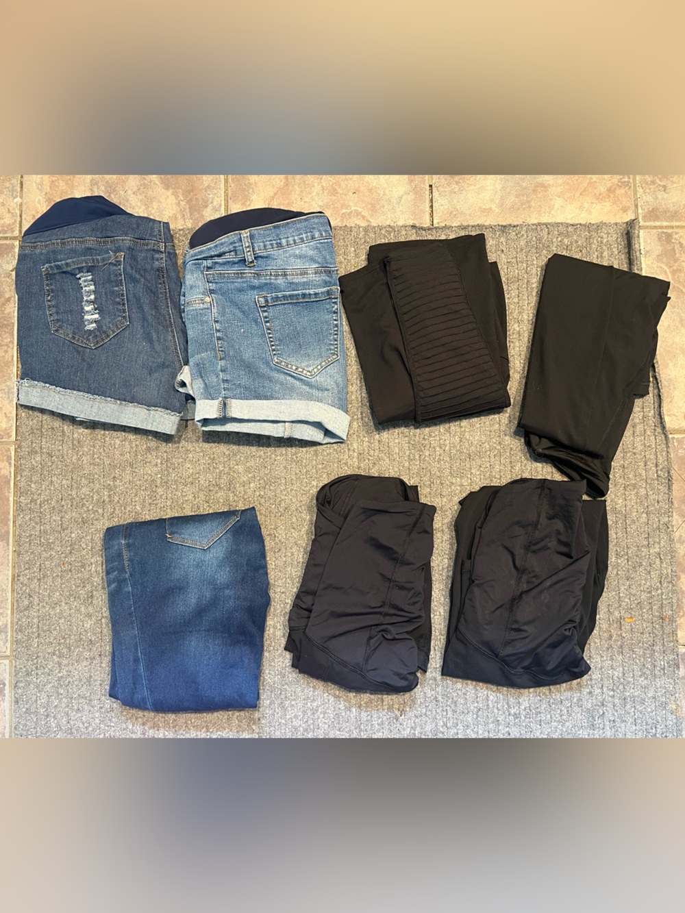 Maternity bottoms Bundle!! 7 items
